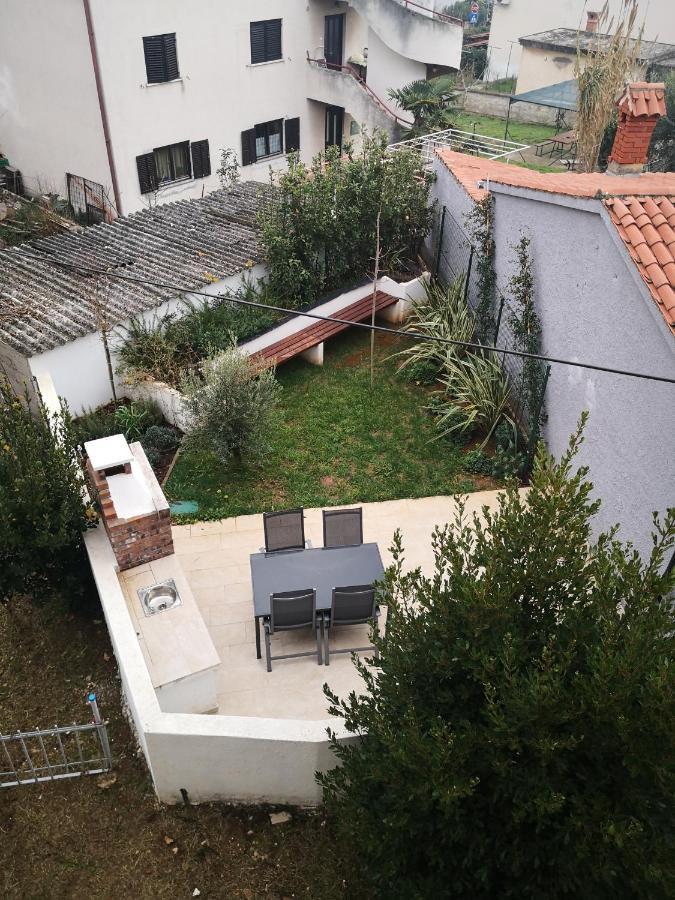 Apartmani Nena I Ilka Pula Exterior photo